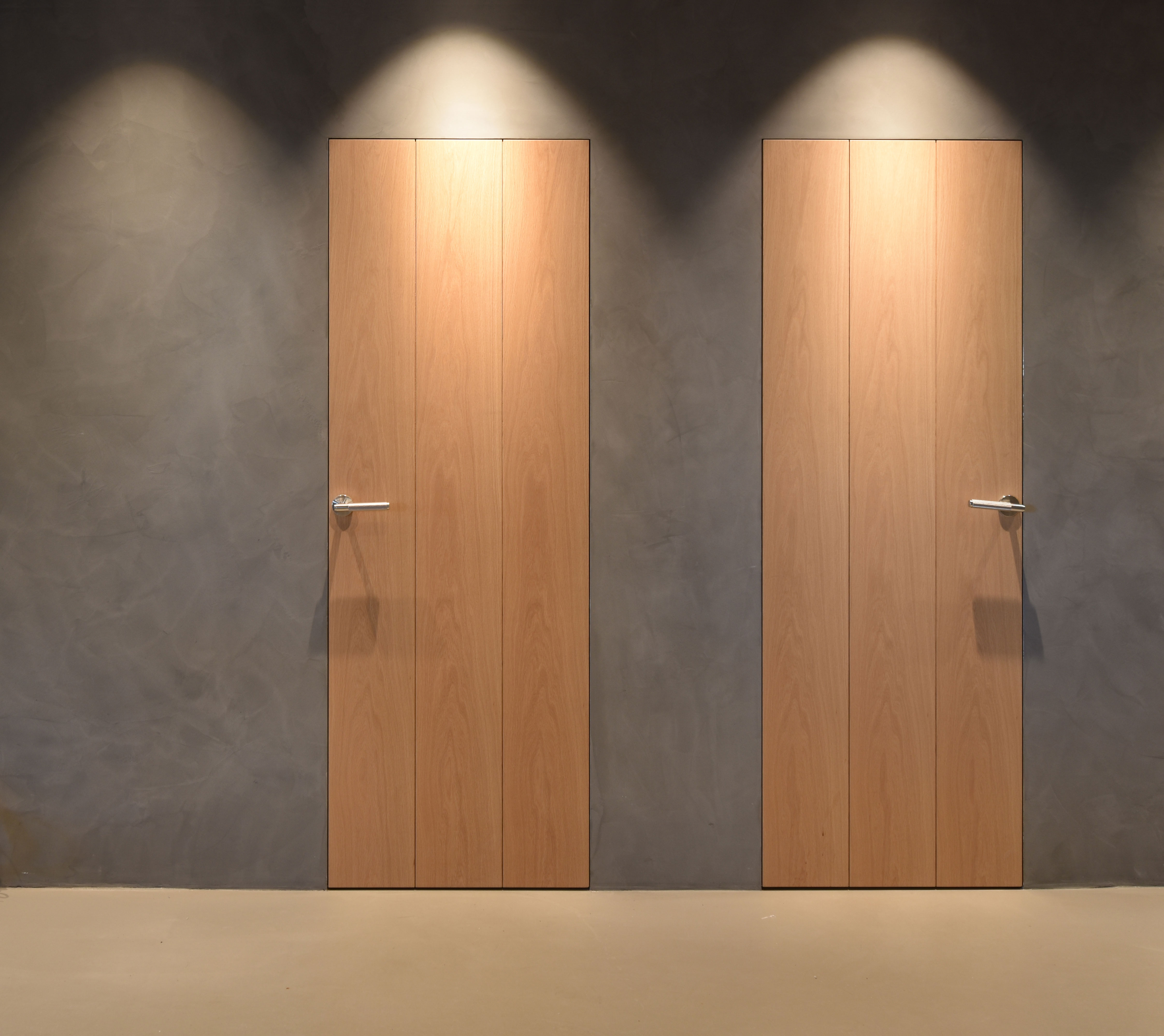 fremeless dørblad i planke look udført i eg