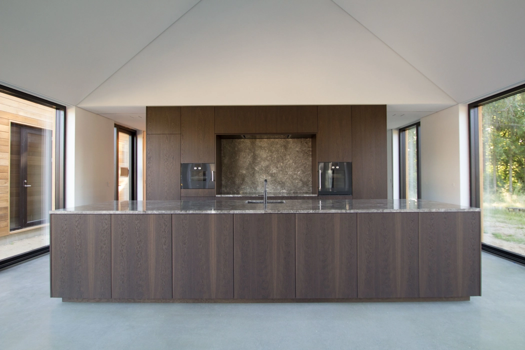 Design dit eget køkken hos Bygholm Wood møbelsnedkeri i Århus vi laver dit snedkerkøkken efter ønske og mål